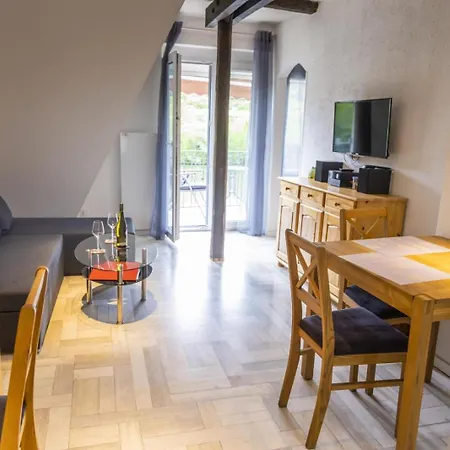 Ferienhaus Mosellage Zell an der Mosel Exterior photo